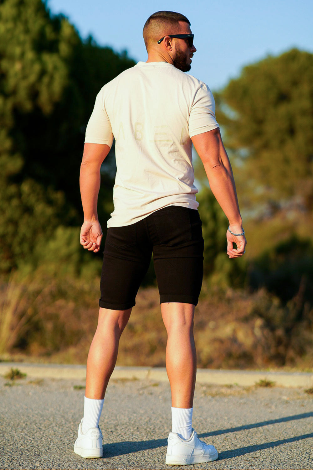 Men's Ripped Short Jean - Black